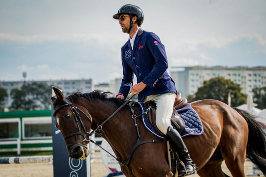 Old Money Art: Why Equestrian, Sailing & Family Portraits Hold Value Better Than Tech