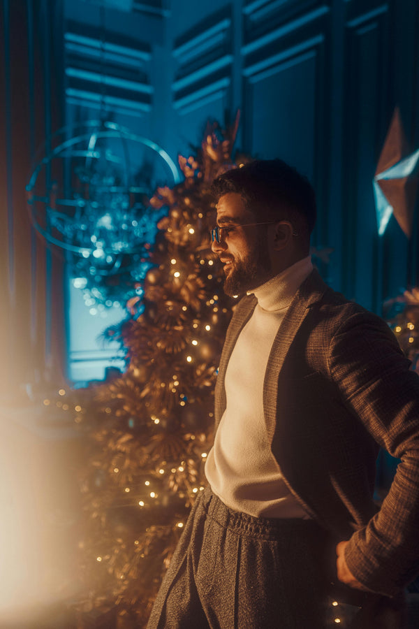 How to Dress for a Holiday Party as a Man: Festive, Sharp, and Actually Wearable
